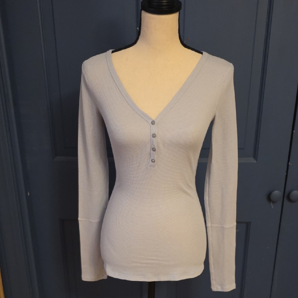 lululemon athletica Baby Blue Waffle Henley Long Sleeve Top Sz 6
